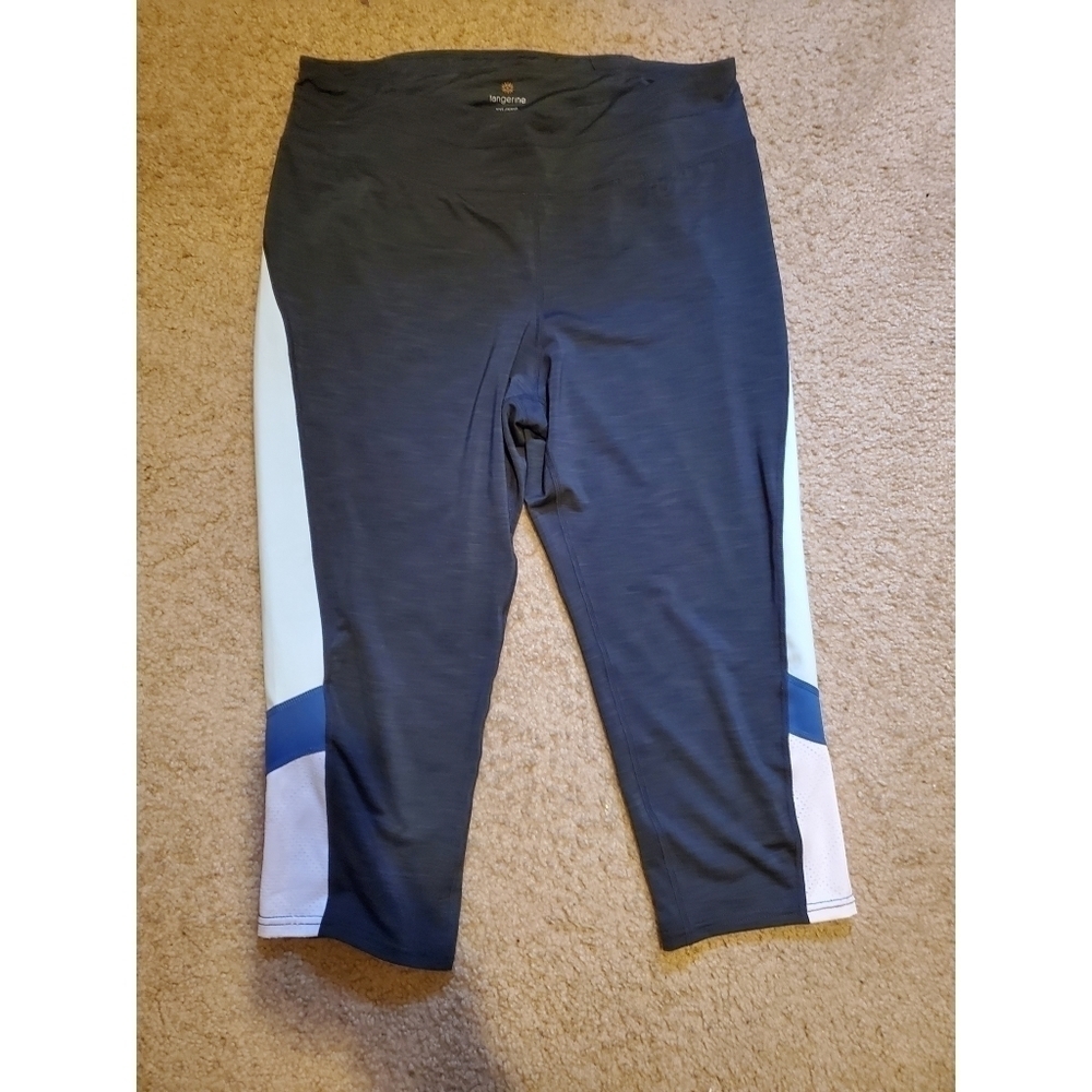Tangerine Capri Leggings